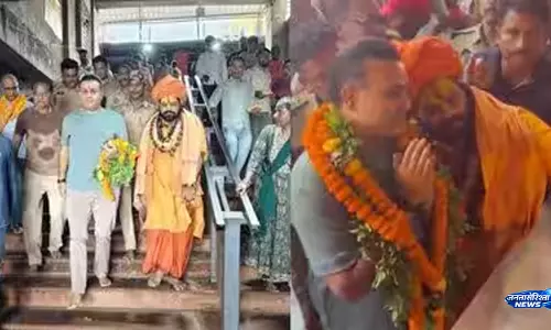 स्वतंत्रता दिवस पर अयोध्या पहुंचे वीरेंद्र सहवाग स्वतंत्रता दिवस पर अयोध्या पहुंचे वीरेंद्र सहवाग