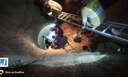 30 फीट गहरे गड्ढे में गिरी मिट्टी की ढांग ताऊ की मौत भतीजा मलबे में दबा