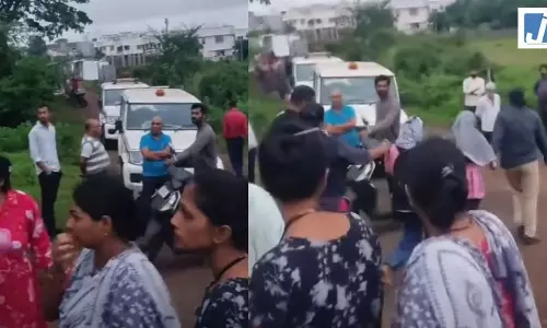 हाउस में संदिग्ध देह व्यापार का मामला, पुलिस ने चार लोगों को हिरासत में लिया हाउस में संदिग्ध देह व्यापार का मामला, पुलिस ने चार लोगों को हिरासत में लिया