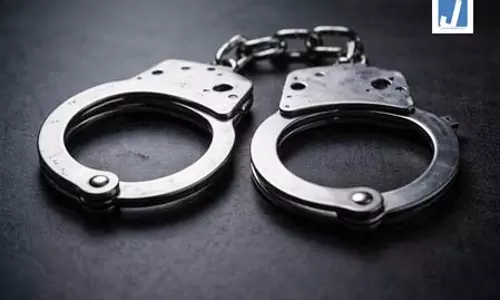 सरकारी नौकरी दिलाने के नाम पर ठगी करने वाला वांछित आरोपी गिरफ्तार, दो साल से था फरार
