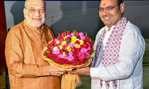 देर रात उदयपुर पहुंचे केंद्रीय गृह मंत्री अमित शाह, CM भजनलाल शर्मा ने किया स्वागत