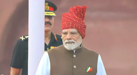 80वें स्वतंत्रता दिवस पर ऐसा रहा पीएम मोदी का पहनावा 80वें स्वतंत्रता दिवस पर ऐसा रहा पीएम मोदी का पहनावा