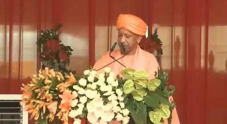 मुख्यमंत्री ने किया ध्वजारोहण, बोले- यूपी अब उत्सव का प्रदेश, सुशासन मॉडल के रूप में बना रहा पहचान मुख्यमंत्री ने किया ध्वजारोहण, बोले- यूपी अब उत्सव का प्रदेश, सुशासन मॉडल के रूप में बना रहा पहचान