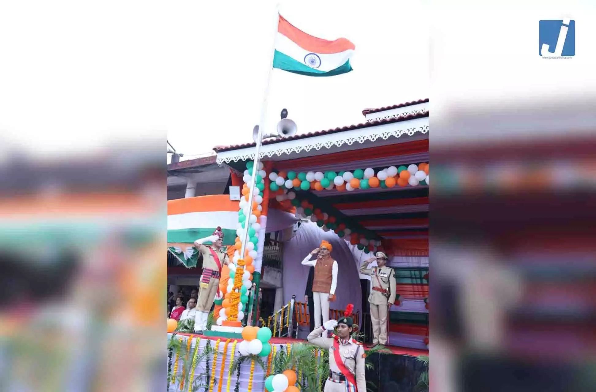 वित्त मंत्री ओपी चौधरी ने रायगढ़ में किया ध्वजारोहण वित्त मंत्री ओपी चौधरी ने रायगढ़ में किया ध्वजारोहण