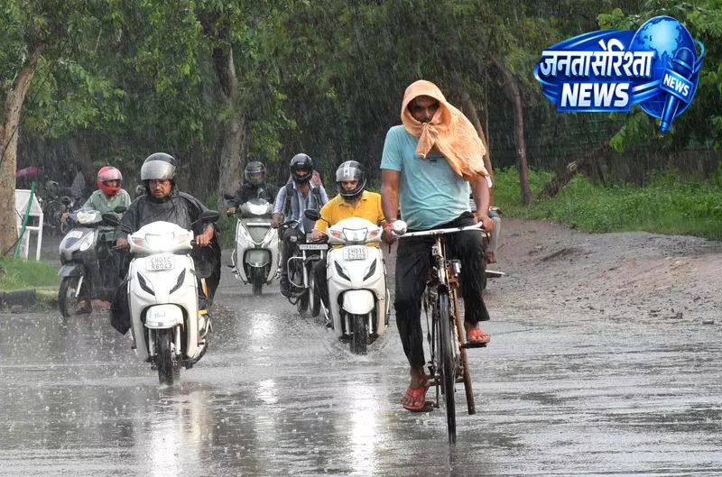 Delhi-NCR समेत कई इलाकों में बरसेंगे बादल Delhi-NCR समेत कई इलाकों में बरसेंगे बादल
