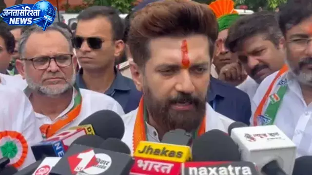 चिराग पासवान ने की प्रशांत किशोर की तारीफ, बोले विकास और रोजगार के वादे पूरे करना बड़ी चुनौती चिराग पासवान ने की प्रशांत किशोर की तारीफ, बोले विकास और रोजगार के वादे पूरे करना बड़ी चुनौती