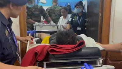 नोनी से इम्फाल तक एयरलिफ्ट हुए घायल नागा नागरिक इलाज के लिए भेजे गए नोनी से इम्फाल तक एयरलिफ्ट हुए घायल नागा नागरिक इलाज के लिए भेजे गए