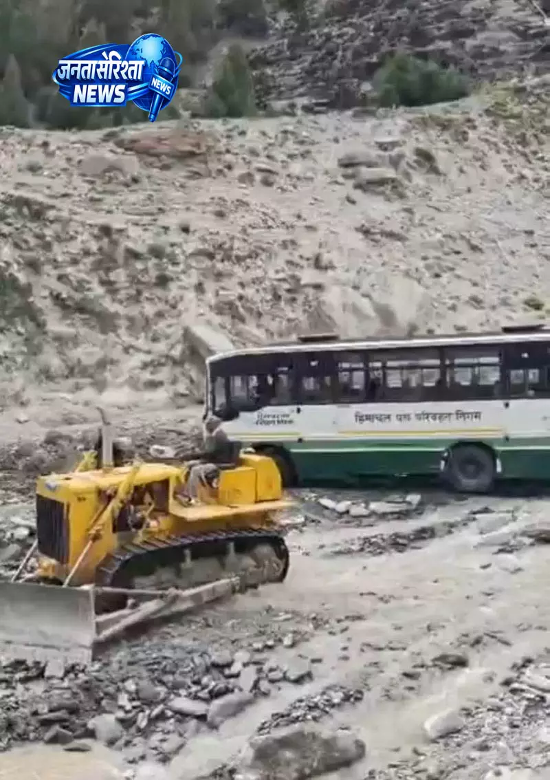 Mandi लाहौल-स्पीति में अचानक बाढ़ का कहर Mandi लाहौल-स्पीति में अचानक बाढ़ का कहर