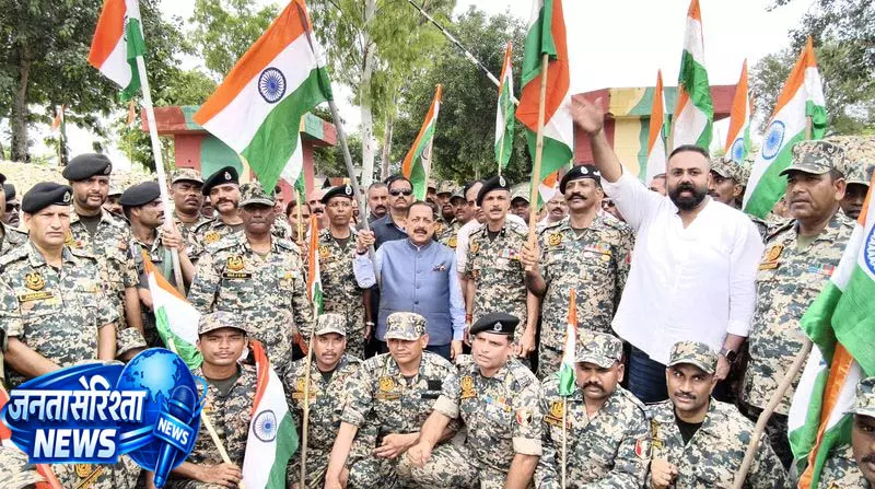 Jammu बॉर्डर गांवों को सड़क सुविधा मिलने का दावा Jammu बॉर्डर गांवों को सड़क सुविधा मिलने का दावा