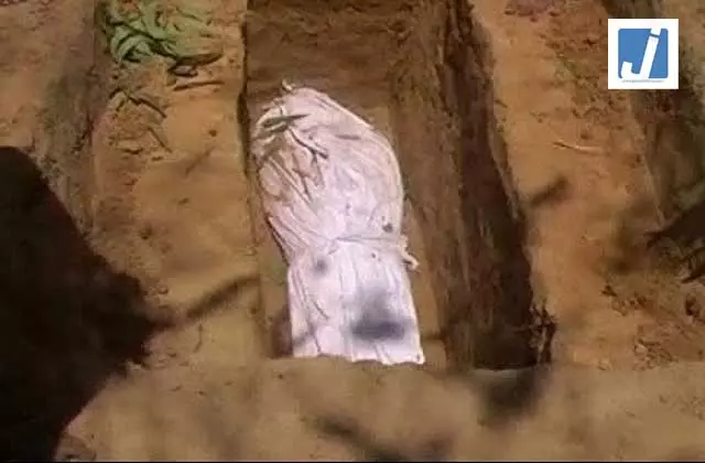 लापता गर्भवती युवती का शव पड़ोसी राज्य में दफन मिला, कार और खुदाई के औजार जब्त लापता गर्भवती युवती का शव पड़ोसी राज्य में दफन मिला, कार और खुदाई के औजार जब्त