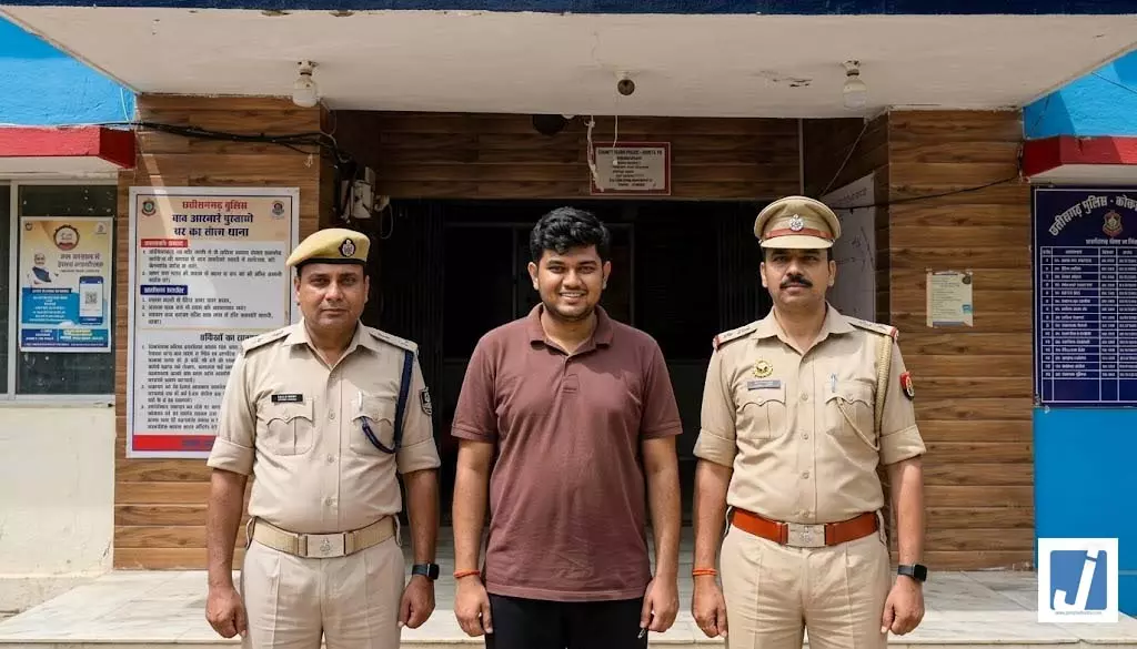 डिलीवरी में 5 मिनट की देरी पर बॉय को फ्लैट में बंद कर पीटा, बैंक मैनेजर गिरफ्तार डिलीवरी में 5 मिनट की देरी पर बॉय को फ्लैट में बंद कर पीटा, बैंक मैनेजर गिरफ्तार