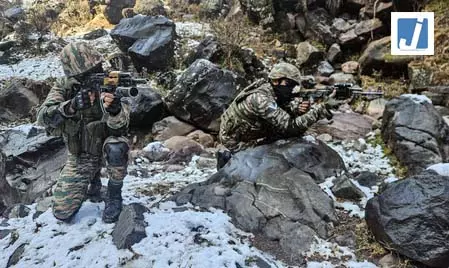 जम्मू-कश्मीर: पुंछ में आतंकियों का ठिकाना ध्वस्त, हथियारों का जखीरा बरामद जम्मू-कश्मीर: पुंछ में आतंकियों का ठिकाना ध्वस्त, हथियारों का जखीरा बरामद