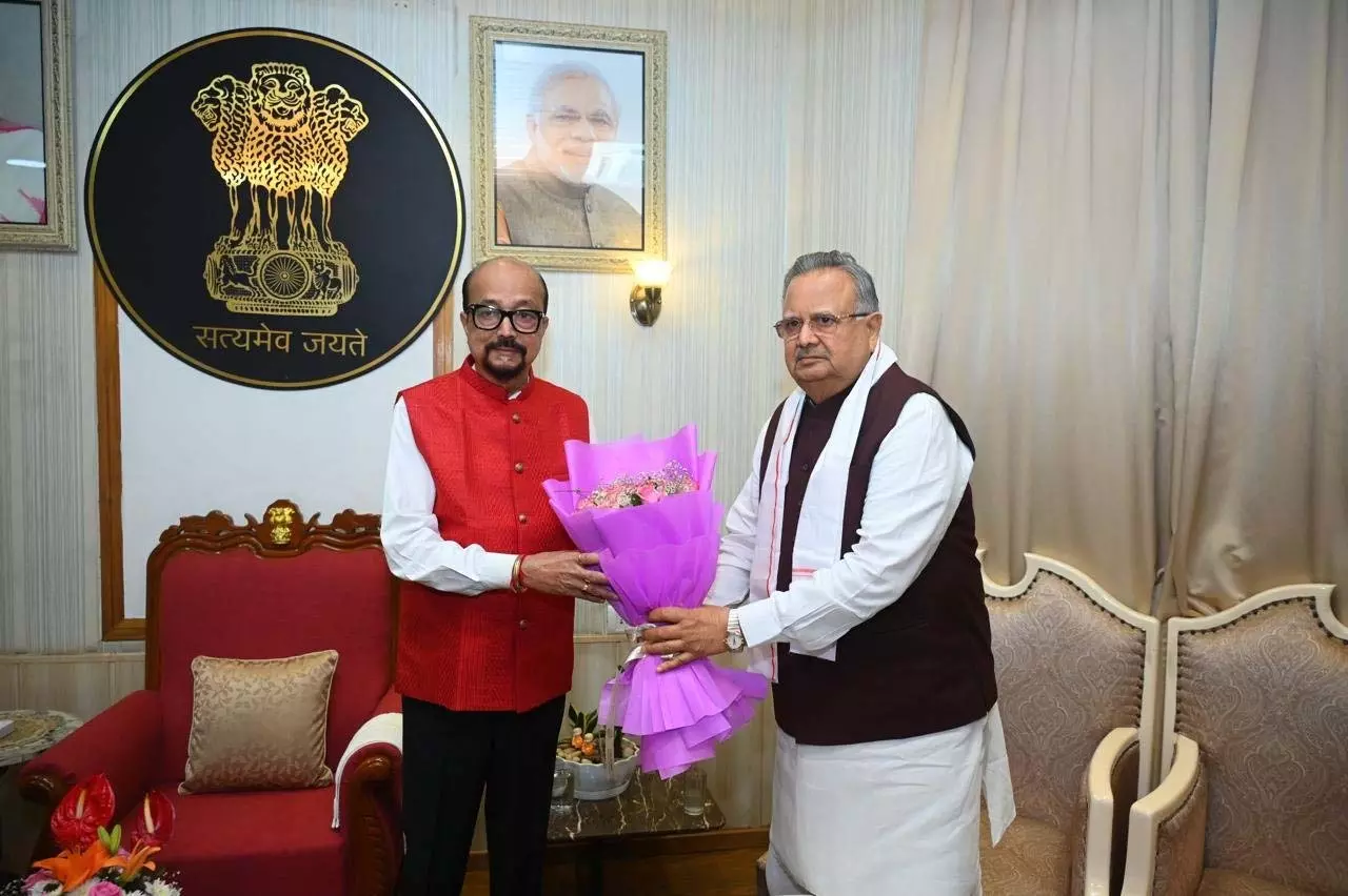 लोकभवन के स्वागत समारोह में शामिल हुए डॉ. रमन सिंह लोकभवन के स्वागत समारोह में शामिल हुए डॉ. रमन सिंह
