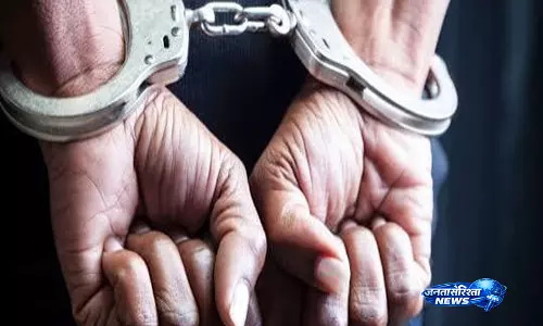 मंदिर में चोरी करने वाले 3 चोर गिरफ्तार मंदिर में चोरी करने वाले 3 चोर गिरफ्तार