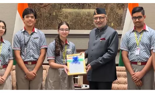 उपराष्ट्रपति राधाकृष्णन ने छात्रों से की मुलाकात