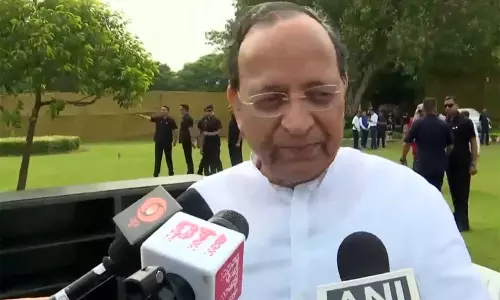अरुण सिंह ने अटल बिहारी वाजपेयी को दी श्रद्धांजलि अरुण सिंह ने अटल बिहारी वाजपेयी को दी श्रद्धांजलि
