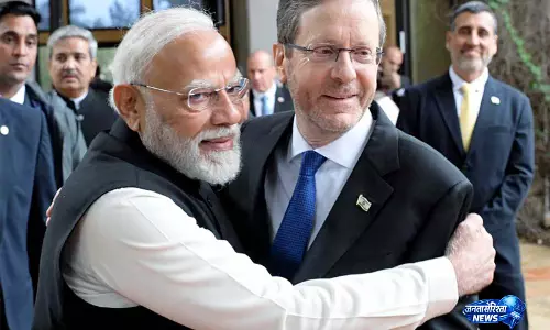 प्रधानमंत्री मोदी ने स्वतंत्रता दिवस की शुभकामनाओं के लिए इजरायली राष्ट्रपति को दिया धन्यवाद प्रधानमंत्री मोदी ने स्वतंत्रता दिवस की शुभकामनाओं के लिए इजरायली राष्ट्रपति को दिया धन्यवाद