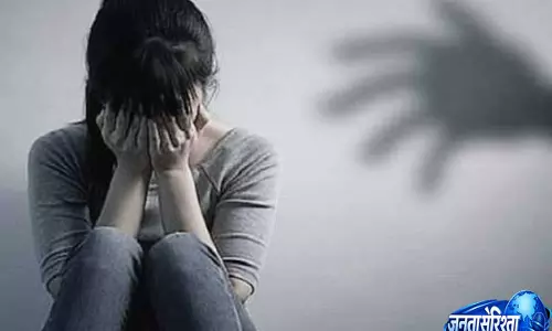 रेवाड़ी में ब्लैकमेल कर युवती से दुष्कर्म आरोपी के खिलाफ FIR दर्ज रेवाड़ी में ब्लैकमेल कर युवती से दुष्कर्म आरोपी के खिलाफ FIR दर्ज