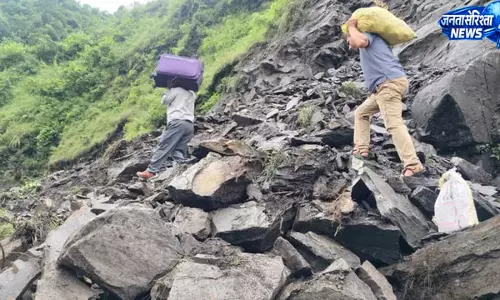 उत्तराखंड में भारी बारिश का ऑरेंज अलर्ट, भूस्खलन से बदरीनाथ हाईवे बंद उत्तराखंड में भारी बारिश का ऑरेंज अलर्ट, भूस्खलन से बदरीनाथ हाईवे बंद