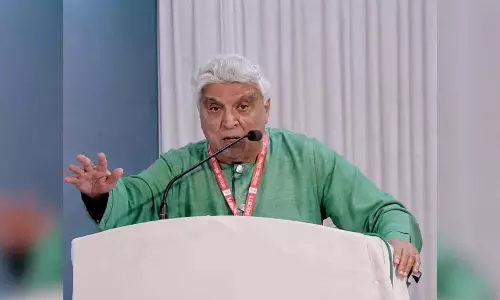 जावेद अख्तर ने जरदारी को घेरा भारत पाकिस्तान रिश्तों और इतिहास को लेकर दिया बड़ा बयान