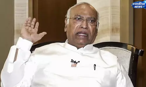 खड़गे का गोवा दौरा आज, चुनावी तैयारी पर करेंगे मंथन खड़गे का गोवा दौरा आज, चुनावी तैयारी पर करेंगे मंथन