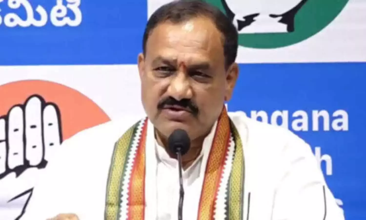 कांग्रेस ने महेश गौड़ के ख़िलाफ़ अरविंद की टिप्पणियों की निंदा की कांग्रेस ने महेश गौड़ के ख़िलाफ़ अरविंद की टिप्पणियों की निंदा की