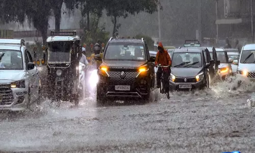 सरयू की कटान से दहशत बारिश की चेतावनी