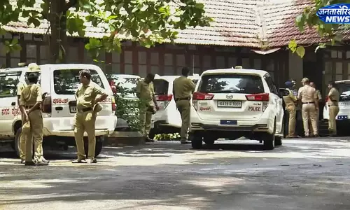 दक्षिण कन्नड़ में मॉरल पुलिसिंग का आरोप, 9 लोगों पर केस दक्षिण कन्नड़ में मॉरल पुलिसिंग का आरोप, 9 लोगों पर केस