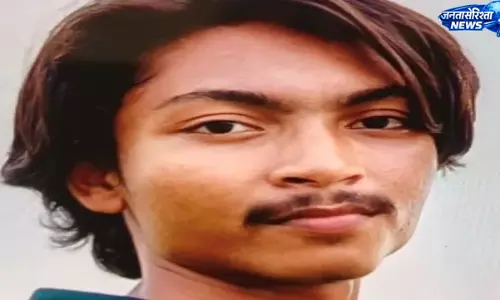 सोनभद्र में युवक का नाले में मिला शव, हत्या की आशंका; पुलिस जांच में जुटी सोनभद्र में युवक का नाले में मिला शव, हत्या की आशंका; पुलिस जांच में जुटी