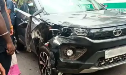 श्रीभूमि में BJP बूथ अध्यक्ष की हत्या से हड़कंप, पुलिस ने 6 लोगों को पकड़ा श्रीभूमि में BJP बूथ अध्यक्ष की हत्या से हड़कंप, पुलिस ने 6 लोगों को पकड़ा