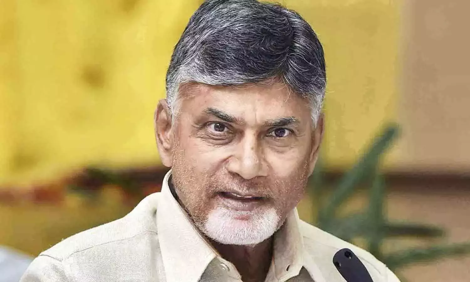 आंध्र प्रदेश के गवर्नर और मुख्यमंत्री नायडू ने अटल बिहारी वाजपेयी की पुण्यतिथि पर उन्हें श्रद्धांजलि दी आंध्र प्रदेश के गवर्नर और मुख्यमंत्री नायडू ने अटल बिहारी वाजपेयी की पुण्यतिथि पर उन्हें श्रद्धांजलि दी