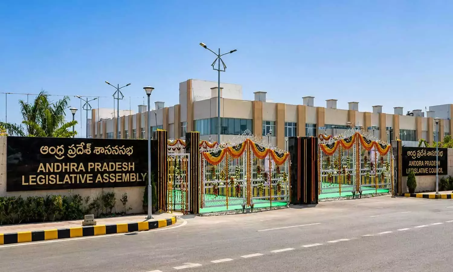मेगा DSC बनाम ग्रुप-I: विधानसभा में बड़े राजनीतिक टकराव की पूरी तैयारी