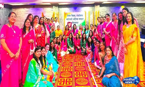 लहरिया के रंगों में सराबोर हुआ बसंत विहार गांधीनगर माहेश्वरी महिला मंडल का तीज महोत्सव