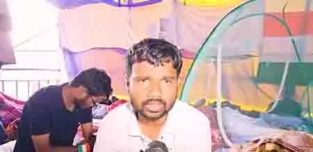 रांची में छात्रों ने बदला आंदोलन का स्वरूप, करेंगे पुतला दहन, बोले- जितनी जिम्मेदार जेएमएम, उतनी ही कांग्रेस रांची में छात्रों ने बदला आंदोलन का स्वरूप, करेंगे पुतला दहन, बोले- जितनी जिम्मेदार जेएमएम, उतनी ही कांग्रेस