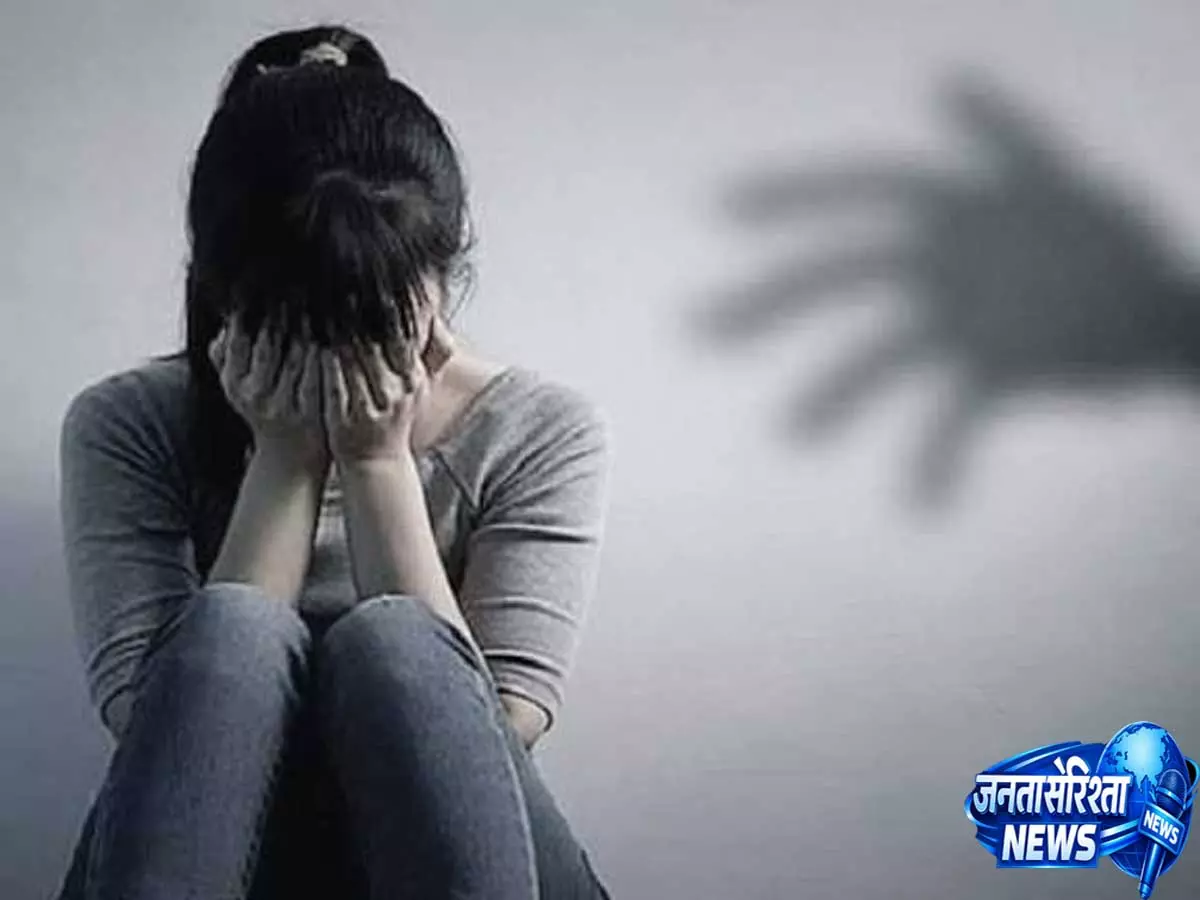 रेवाड़ी में ब्लैकमेल कर युवती से दुष्कर्म आरोपी के खिलाफ FIR दर्ज रेवाड़ी में ब्लैकमेल कर युवती से दुष्कर्म आरोपी के खिलाफ FIR दर्ज