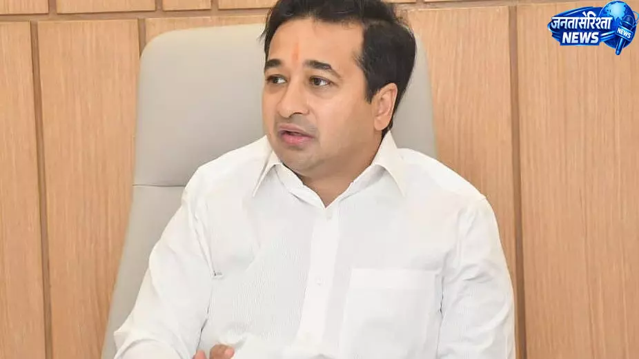 मुंब्रा कांवड़ यात्रा में शामिल होंगे मंत्री नितेश राणे, नाम बदलने वाले बयान को लेकर पहले से गरमाया विवाद मुंब्रा कांवड़ यात्रा में शामिल होंगे मंत्री नितेश राणे, नाम बदलने वाले बयान को लेकर पहले से गरमाया विवाद