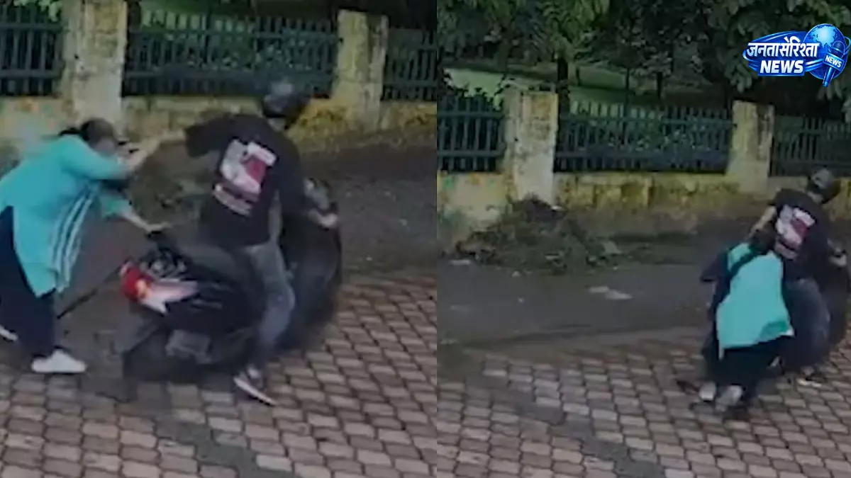 देहरादून में 75 वर्षीय महिला से चेन लूट की कोशिश, स्कूटी सवार बदमाश CCTV में कैद देहरादून में 75 वर्षीय महिला से चेन लूट की कोशिश, स्कूटी सवार बदमाश CCTV में कैद