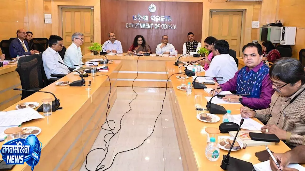 Odisha में उद्योगों को बढ़ावा, मुख्य सचिव ने कसा शिकंजा Odisha में उद्योगों को बढ़ावा, मुख्य सचिव ने कसा शिकंजा