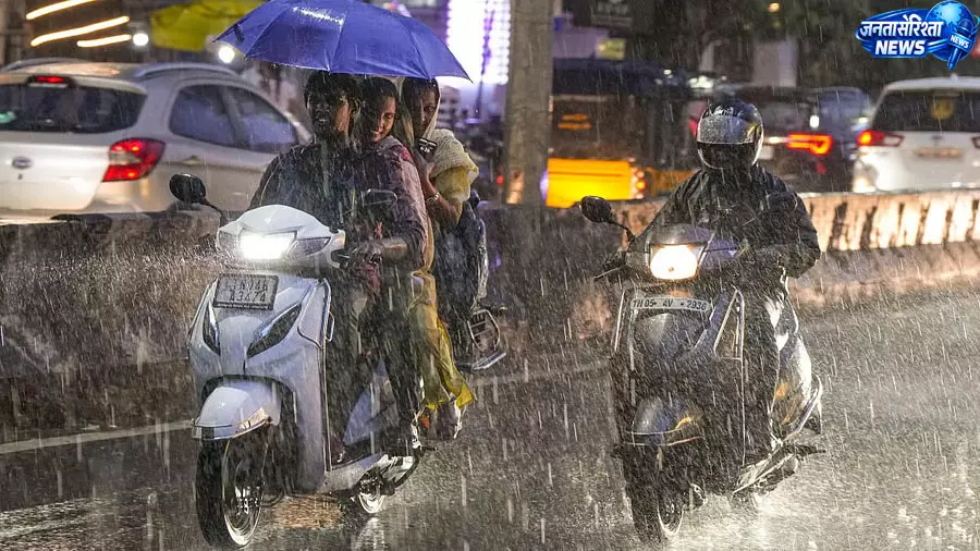 तमिलनाडु के उत्तरी जिलों में भारी बारिश का अलर्ट, 17 से 19 अगस्त तक IMD ने जारी की चेतावनी तमिलनाडु के उत्तरी जिलों में भारी बारिश का अलर्ट, 17 से 19 अगस्त तक IMD ने जारी की चेतावनी