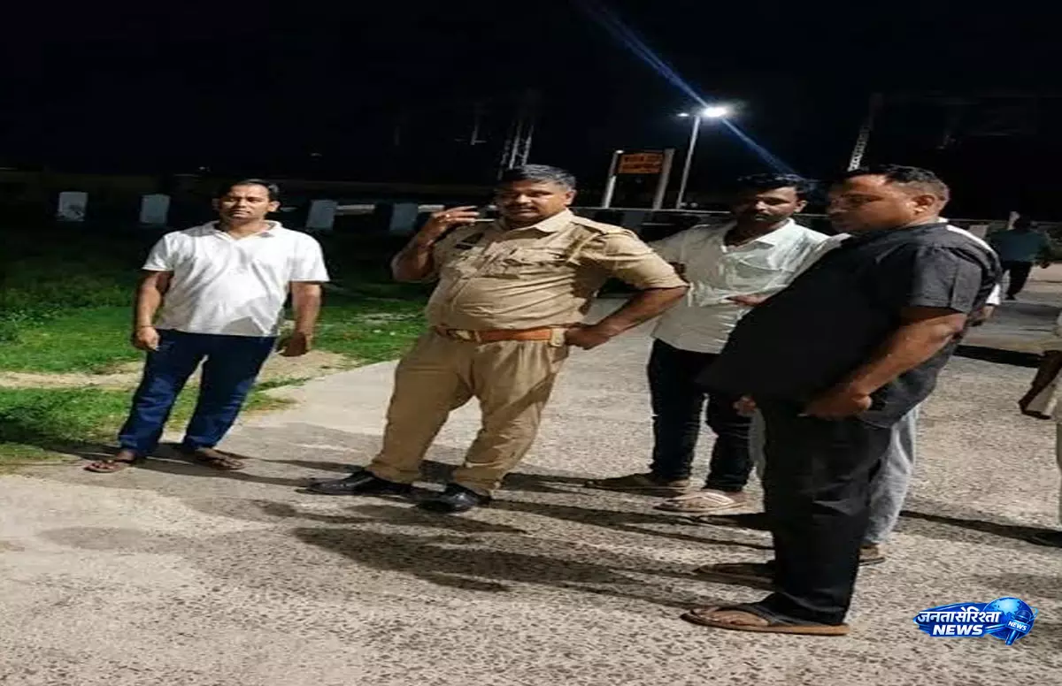 प्रेम में टूटा भरोसा तो मौत को गले लगाने चली शबाना प्रेम में टूटा भरोसा तो मौत को गले लगाने चली शबाना