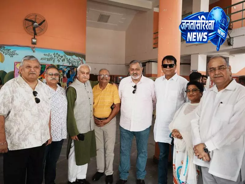 4 दशकों के बाद, Dharamshala’s का ‘गैलेक्सी’ मंच पर लौटा 4 दशकों के बाद, Dharamshala’s का ‘गैलेक्सी’ मंच पर लौटा