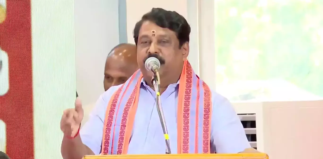 Tamil Nadu: मुख्यमंत्री के खिलाफ़ टिप्पणी के लिए नागेन्द्रन को हटाने की मांग Tamil Nadu: मुख्यमंत्री के खिलाफ़ टिप्पणी के लिए नागेन्द्रन को हटाने की मांग