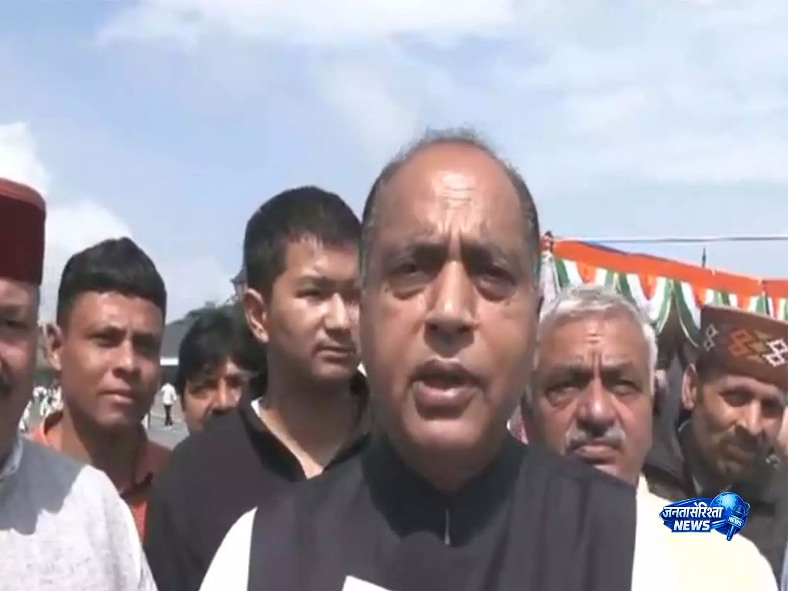 जयराम ठाकुर ने रोहतांग टनल और पीएम ग्राम सड़क योजना में अटल बिहारी वाजपेयी की भूमिका को याद किया जयराम ठाकुर ने रोहतांग टनल और पीएम ग्राम सड़क योजना में अटल बिहारी वाजपेयी की भूमिका को याद किया