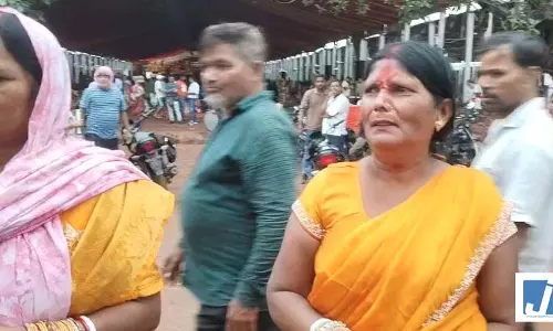 कलश यात्रा के दौरान चेन स्नैचिंग, महिलाओं में आक्रोश