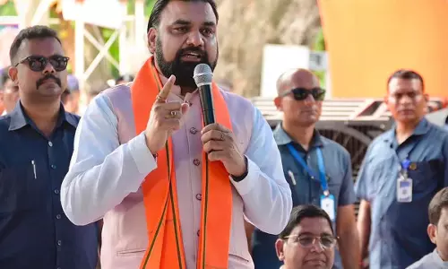 बिहार के स्कूल-कॉलेजों में तैनात होंगी पुलिस दीदी, छात्राओं की सुरक्षा पर जोर बिहार के स्कूल-कॉलेजों में तैनात होंगी पुलिस दीदी, छात्राओं की सुरक्षा पर जोर