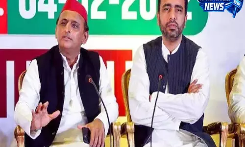 जयन्त चौधरी पर अखिलेश का सियासी वार गठबंधन को लेकर साधा निशाना जयन्त चौधरी पर अखिलेश का सियासी वार गठबंधन को लेकर साधा निशाना