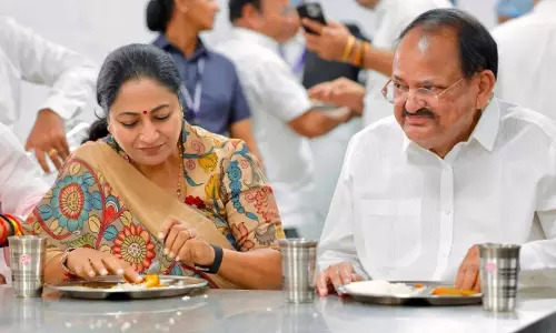 New Delhi: 100 अटल कैंटीन का सपना साकार, एक लाख लोगों को मिलेगा सस्ता पौष्टिक भोजन