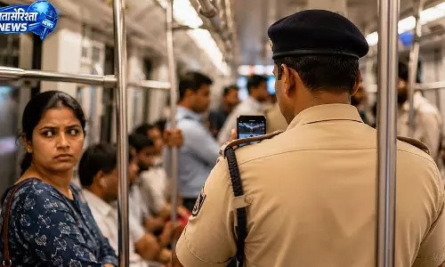 दिल्ली मेट्रो में महिला से विवाद के बाद CISF के ASI पर कार्रवाई, अधिकारी सस्पेंड दिल्ली मेट्रो में महिला से विवाद के बाद CISF के ASI पर कार्रवाई, अधिकारी सस्पेंड