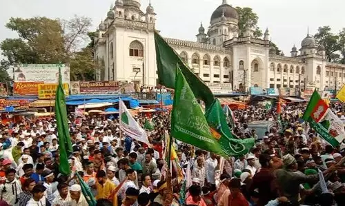 मिलाद उन नबी के लिए सजने लगा हैदराबाद कई इलाकों में होंगे आयोजन
