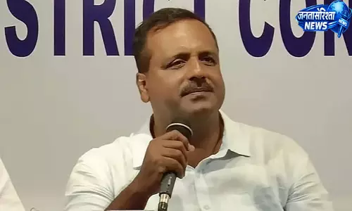 खाद्य सुरक्षा से समझौता बर्दाश्त नहीं, नियम तोड़ने वालों पर होगी कार्रवाई: यू. टी. खादर